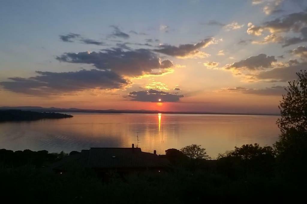 Villetta Dei Tramonti San Feliciano Kültér fotó